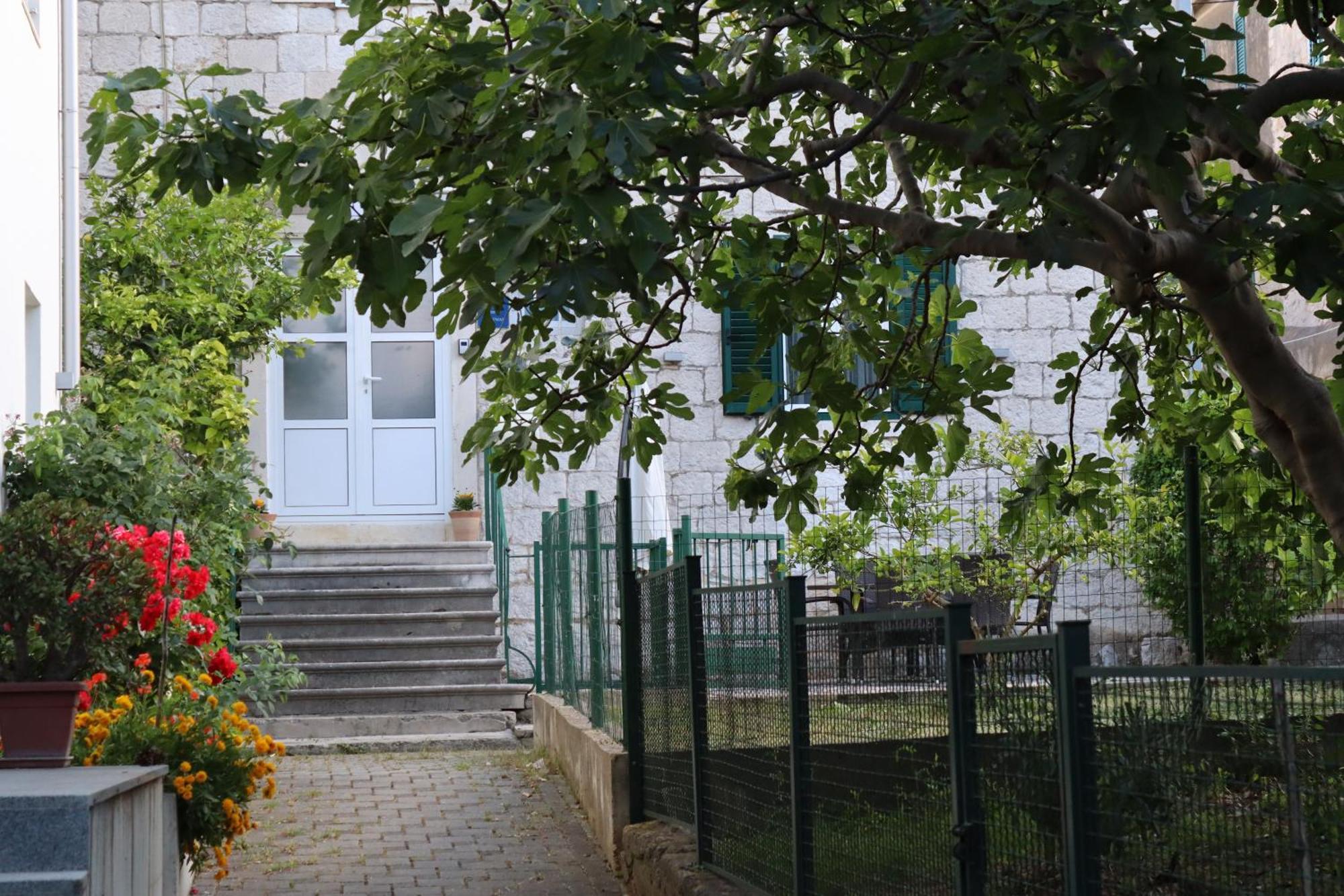 Apartment Cetina Спліт Екстер'єр фото